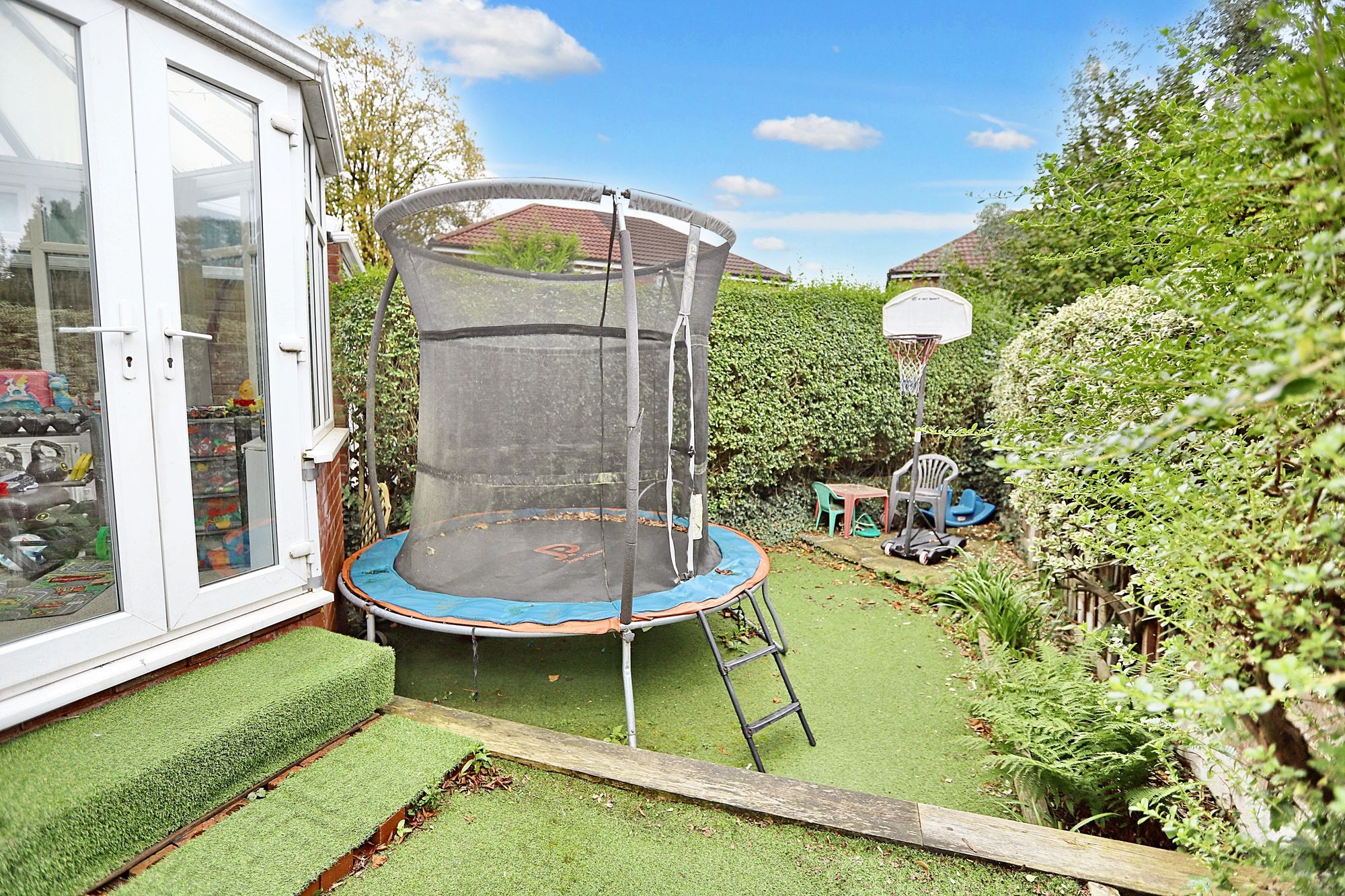 Images for Pine Avenue, Whitefield, M45