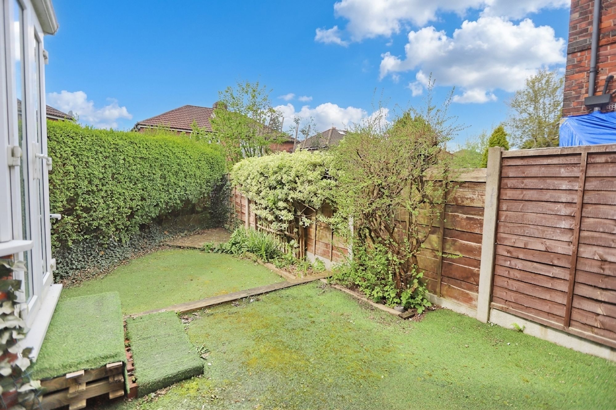 Images for Pine Avenue, Whitefield, M45