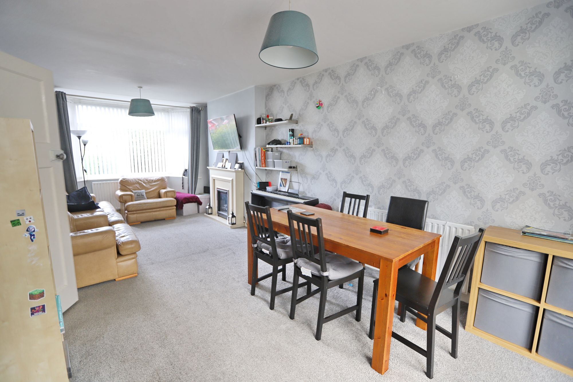 Images for Pine Avenue, Whitefield, M45