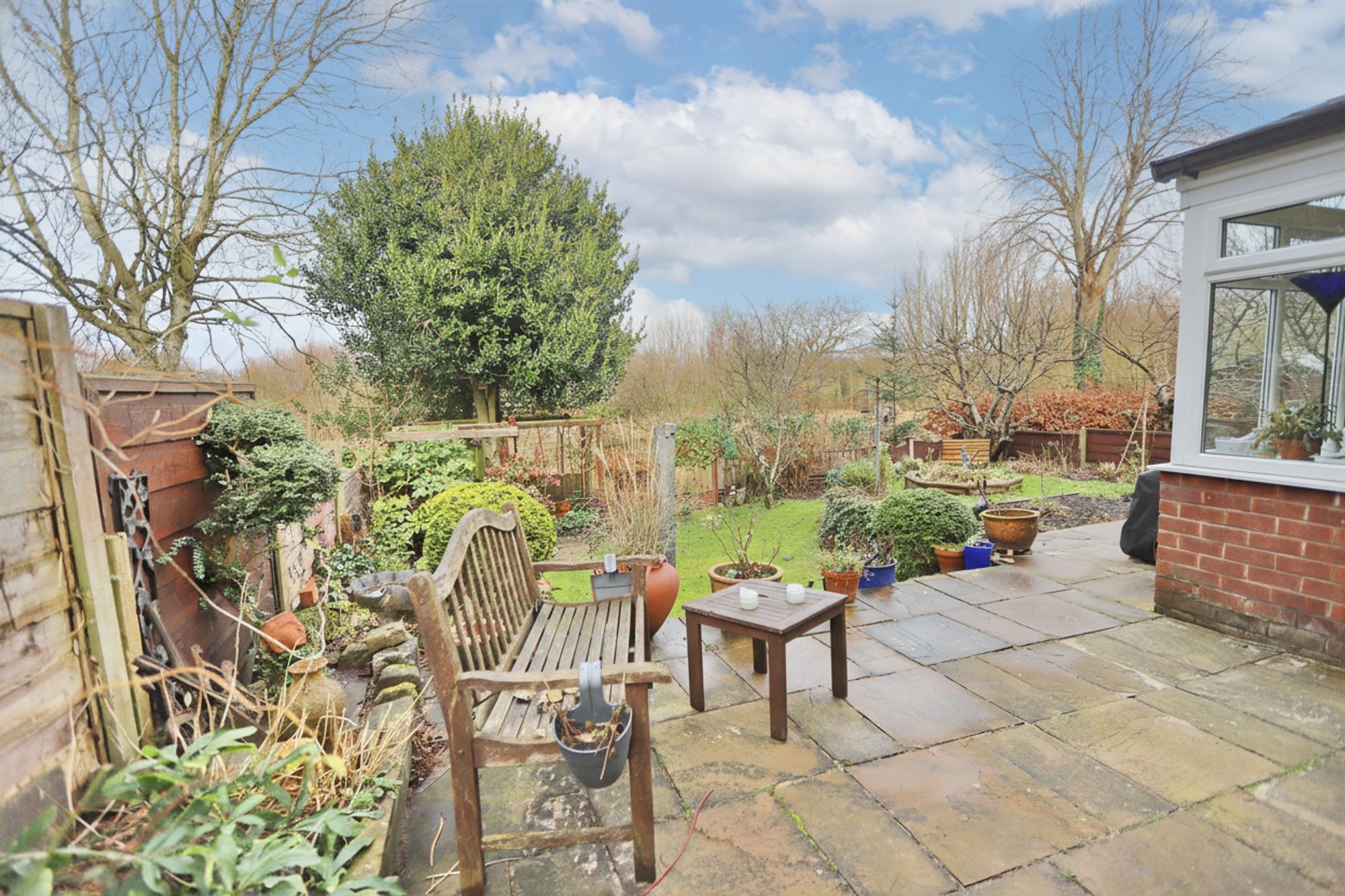 Images for Stand Close, Whitefield, M45