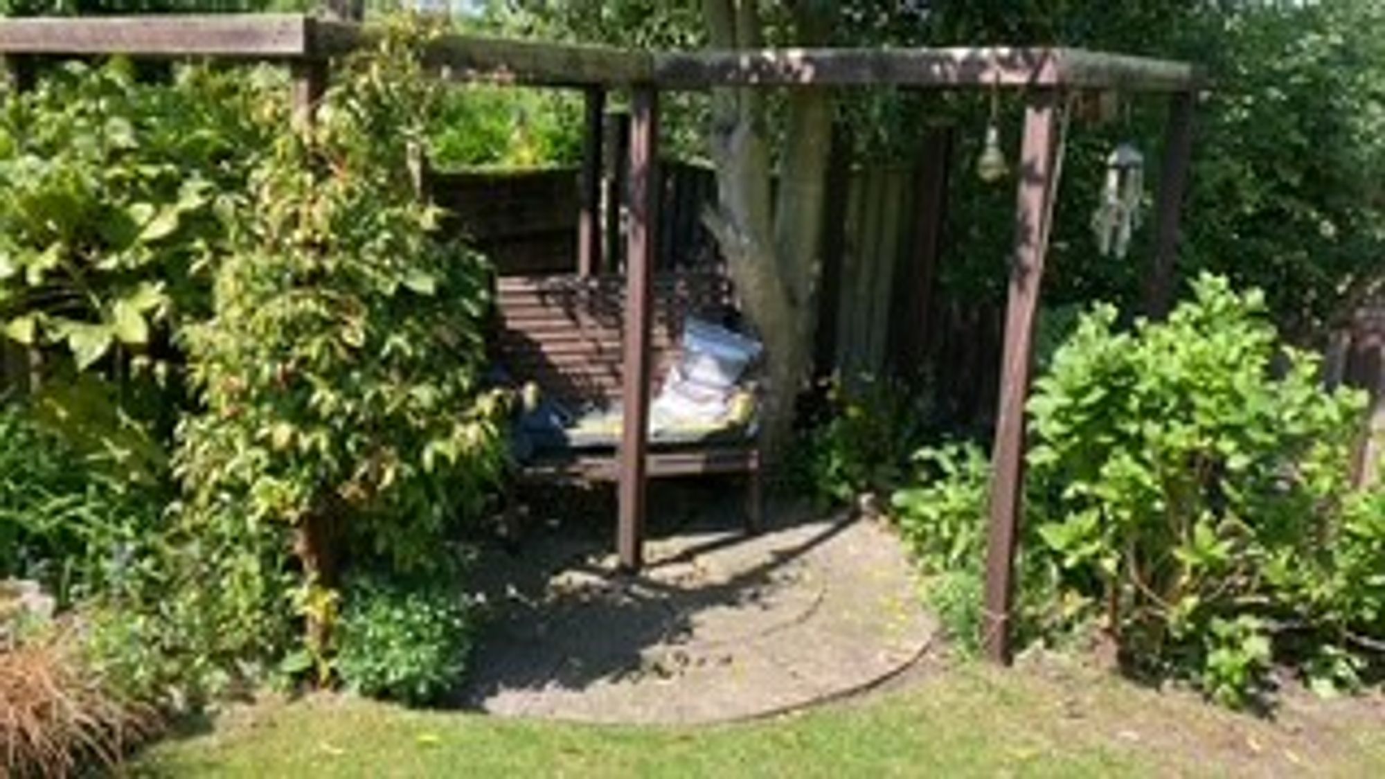 Images for Stand Close, Whitefield, M45