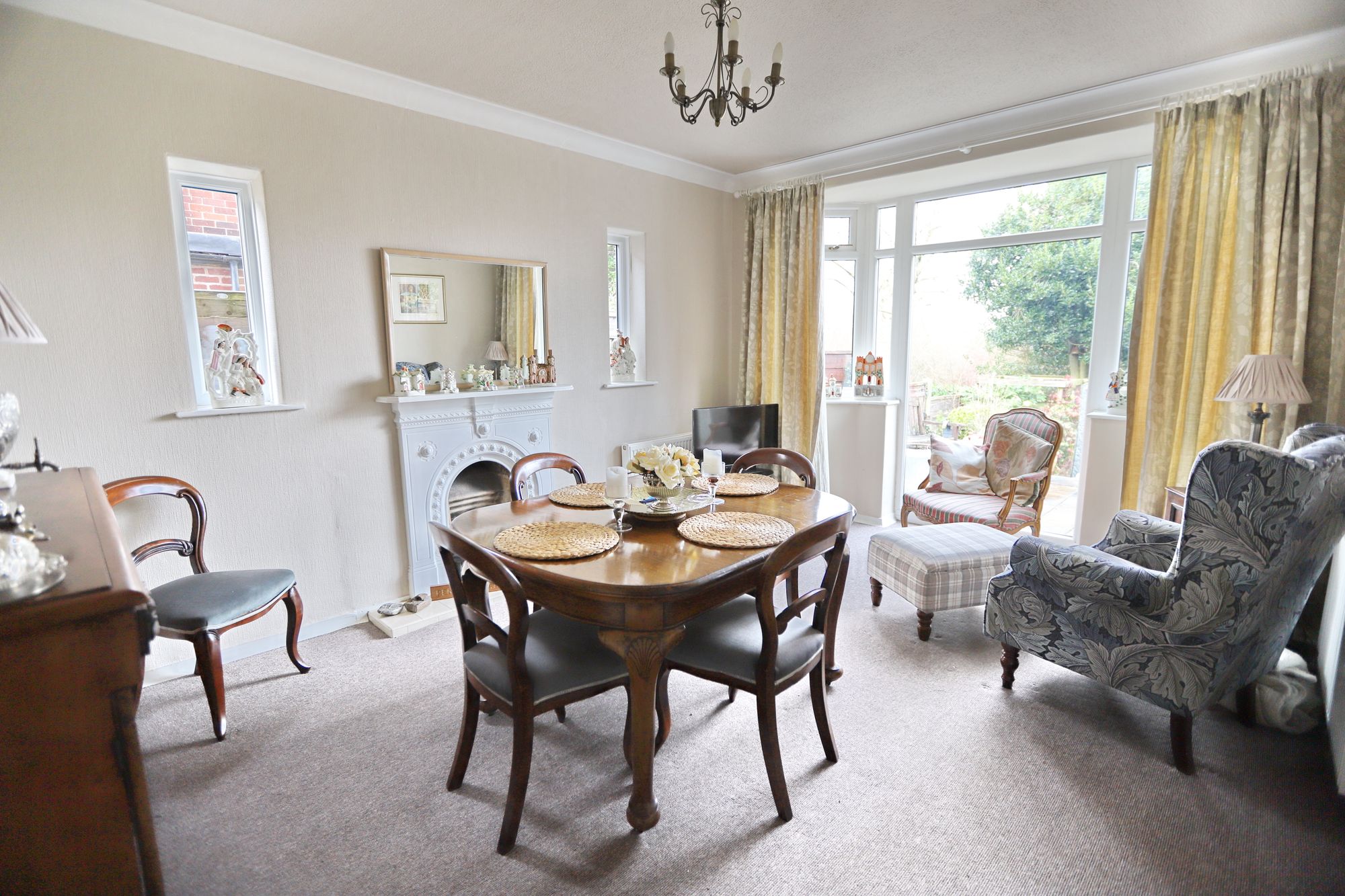 Images for Stand Close, Whitefield, M45