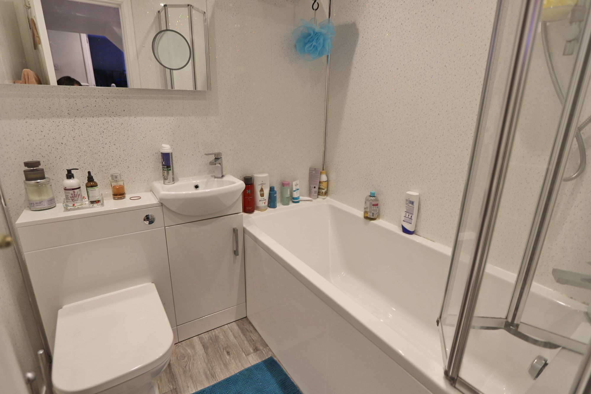 Images for Warwick Avenue, Whitefield, M45