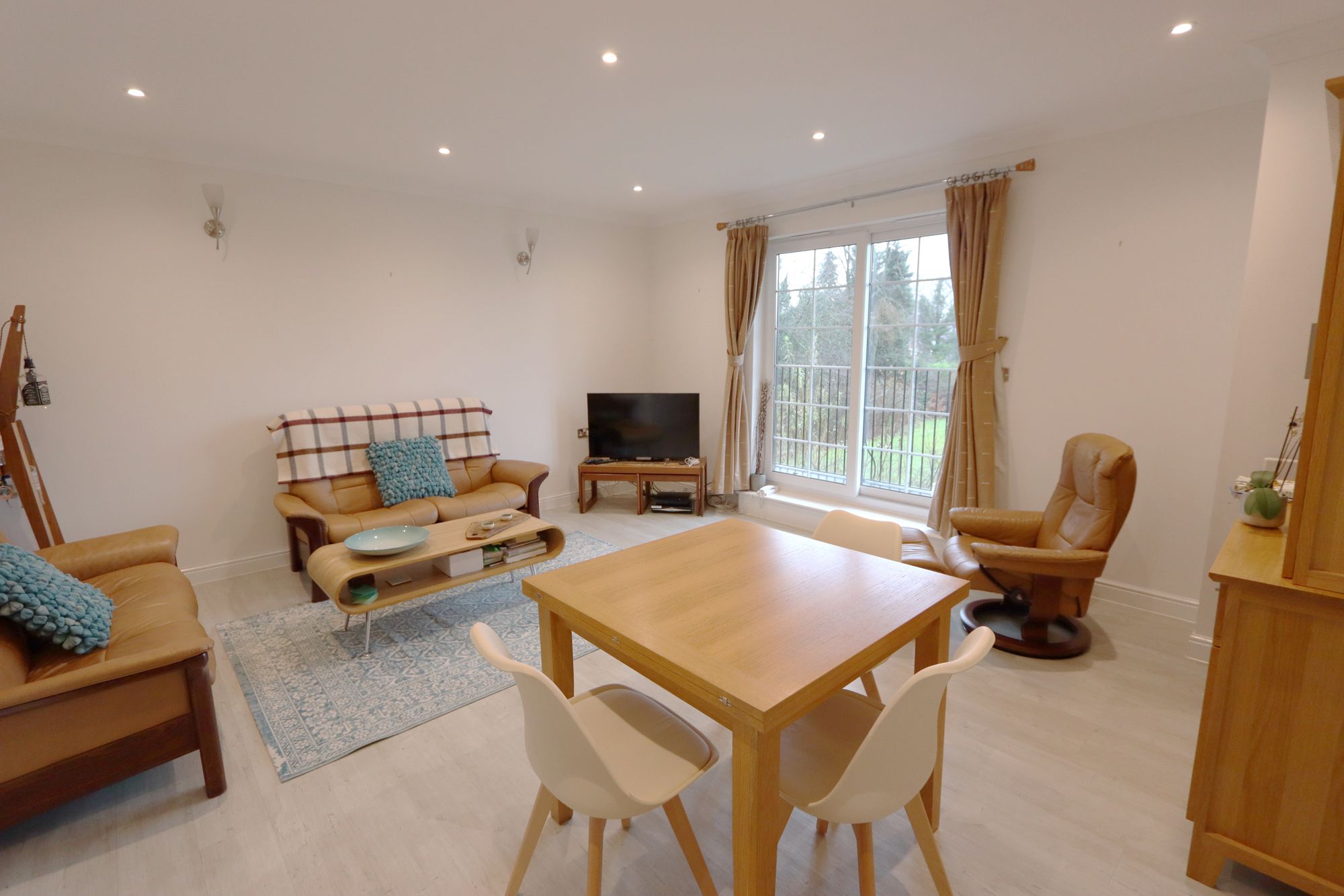 Images for Higher Lane, Whitefield, M45