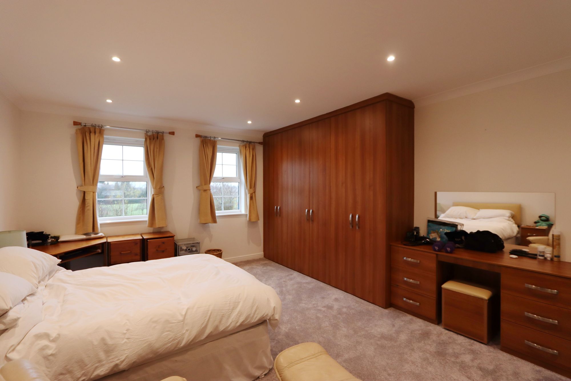 Images for Higher Lane, Whitefield, M45
