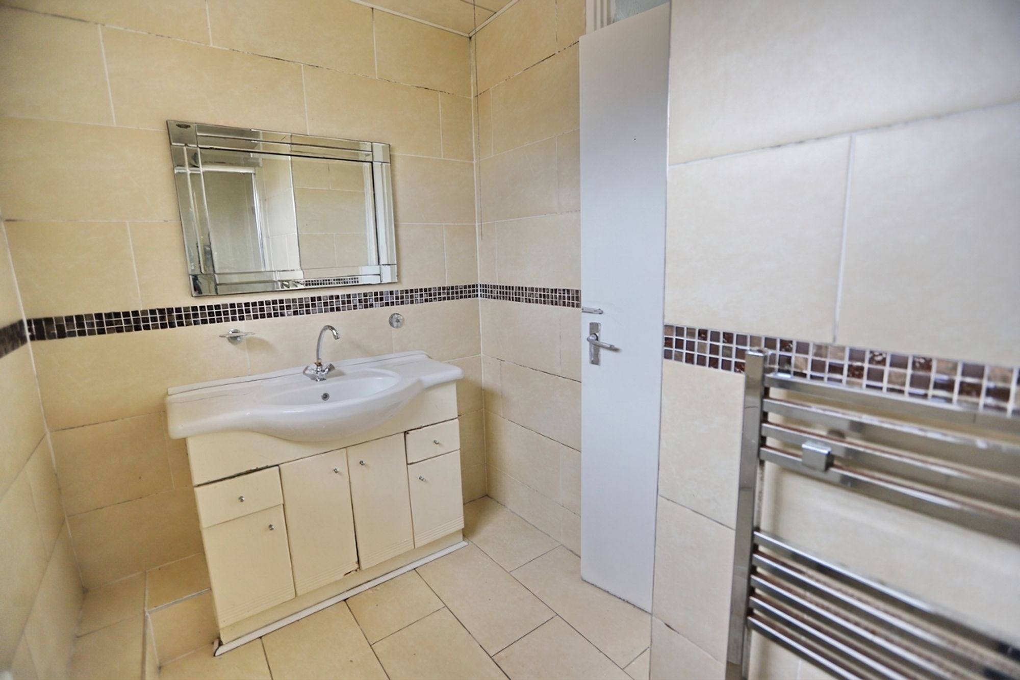 Images for Phillips Place, Whitefield, M45