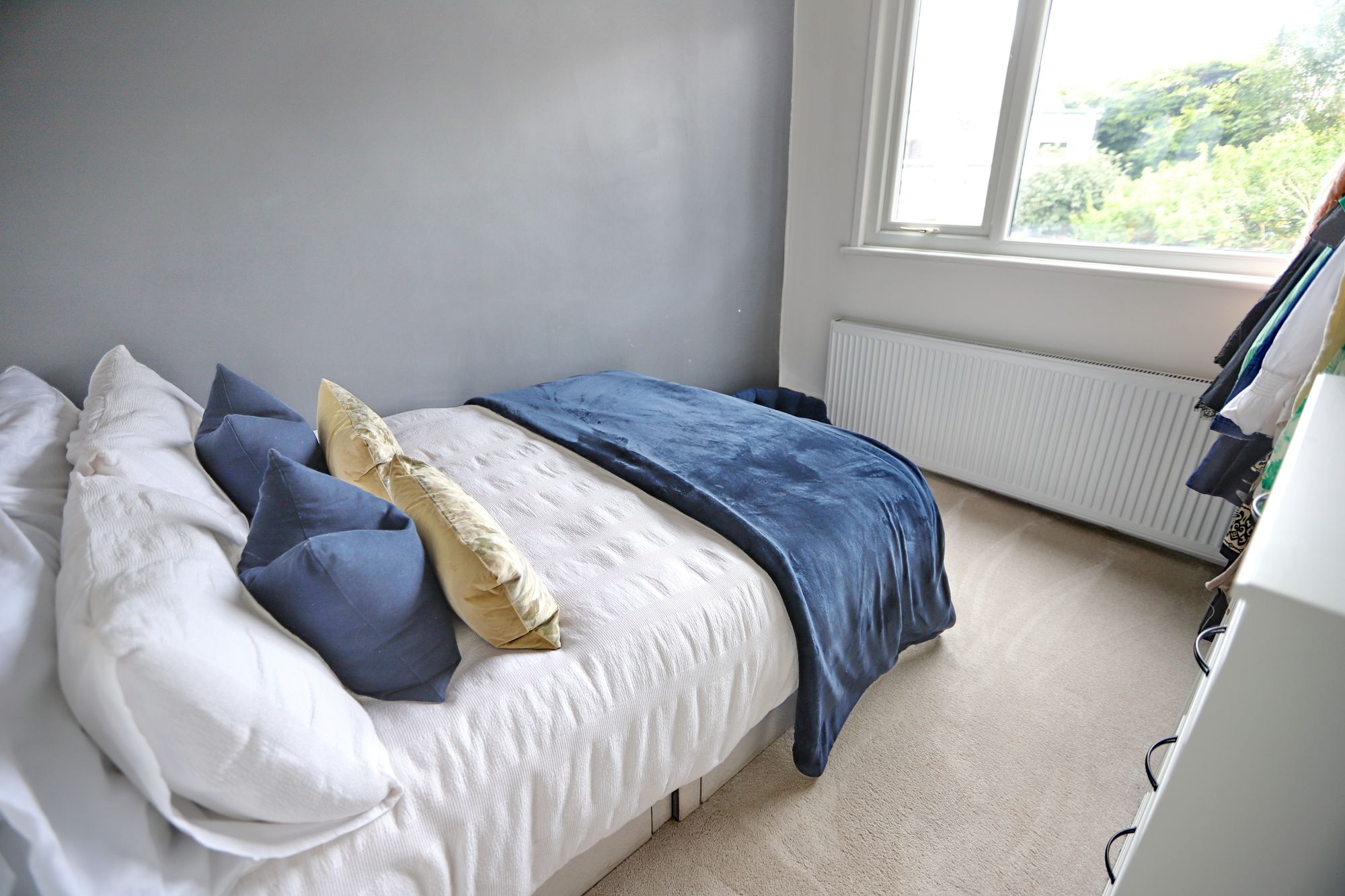 Images for Kings Avenue, Whitefield, M45