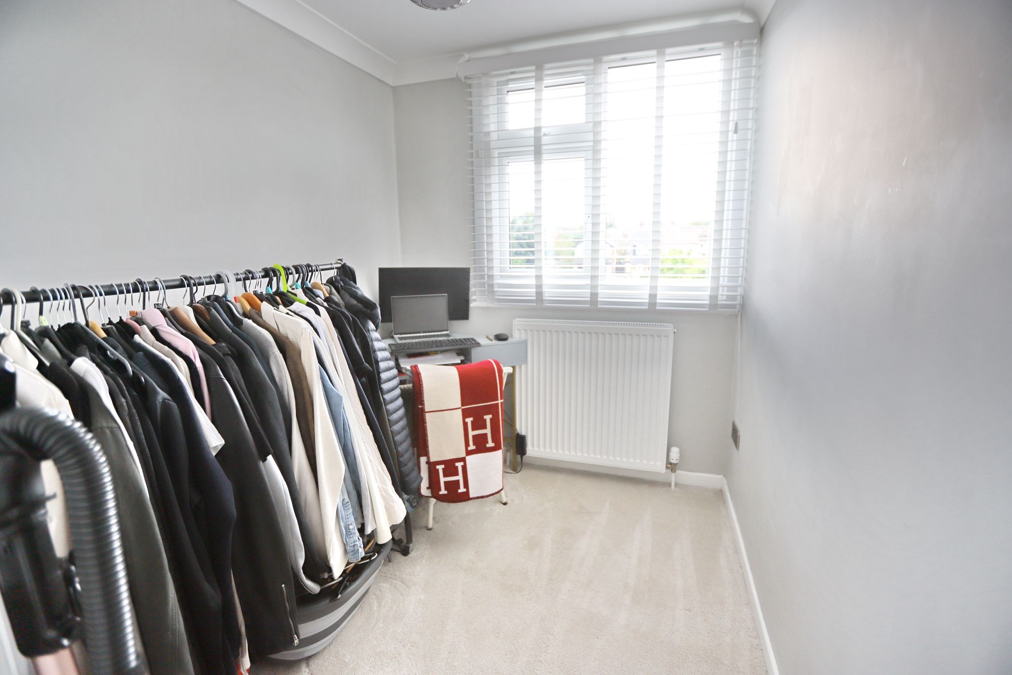 Images for Kings Avenue, Whitefield, M45